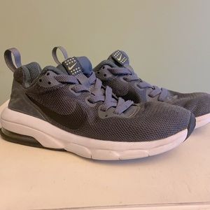 Boys Nike Air sneakers